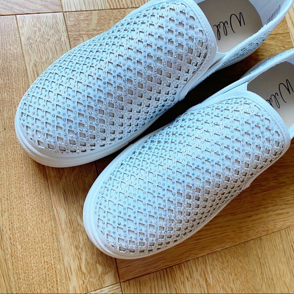Wild Pair Eidyth Rhinestone Slip-On Platform Sneakers Glam White 6 NIB - Picture 5 of 12